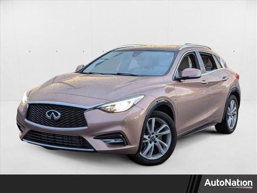 2018 INFINITI QX30 Premium