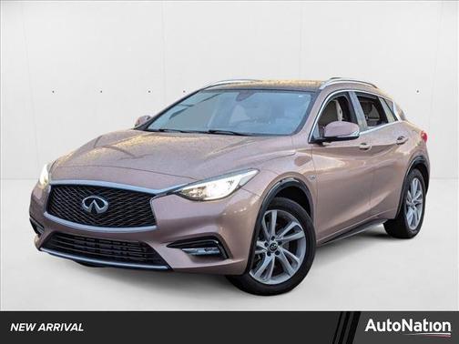 2018 INFINITI QX30 Premium