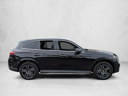 2026 Mercedes-Benz GLC 300 Base