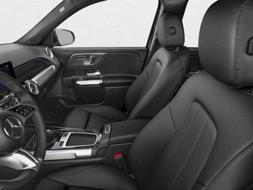 Polar White 2026 Mercedes-Benz GLB 250 Base