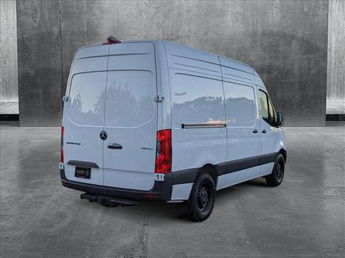 2025 Mercedes-Benz Sprinter 2500 Standard Roof