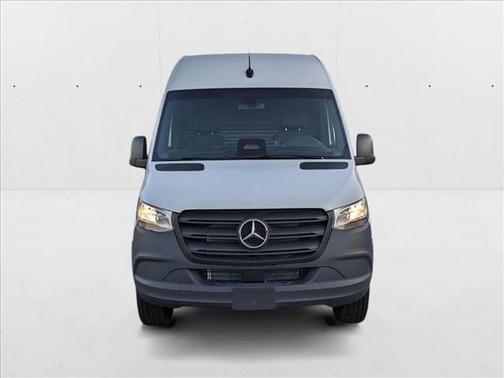 2025 Mercedes-Benz Sprinter 2500 Standard Roof