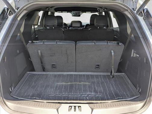 Star White Metallic Tri-Coat 2025 Ford Explorer ST-Line