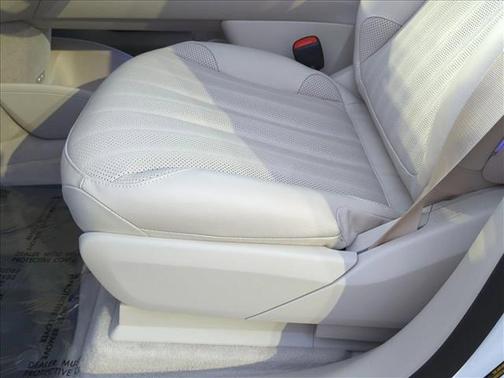 Polar White 2026 Mercedes-Benz EQS 400 EQS 400