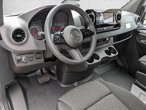 2026 Mercedes-Benz Sprinter 2500 Standard Roof