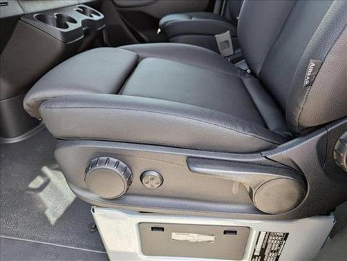 2025 Mercedes-Benz Sprinter 2500 Standard Roof