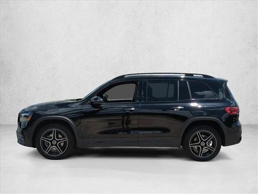 Night Black 2026 Mercedes-Benz GLB 250 4MATIC
