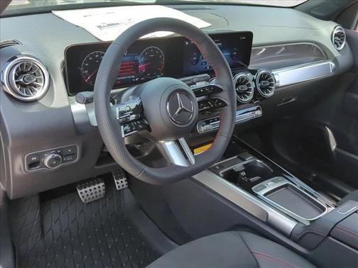 Night Black 2026 Mercedes-Benz GLB 250 4MATIC