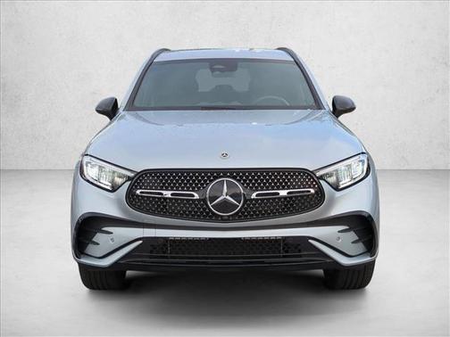 Cirrus Silver Metallic 2024 Mercedes-Benz GLC 300 4MATIC