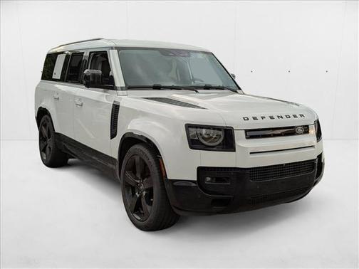 2024 Land Rover Defender 130 P400 X-Dynamic SE