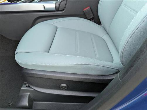 2026 Mercedes-Benz GLB 250 Base