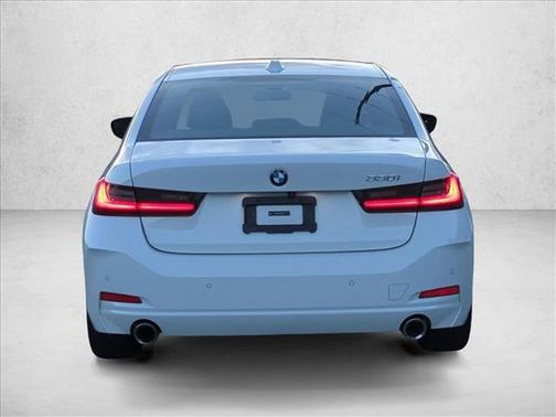 Alpine White 2023 BMW 330 330i