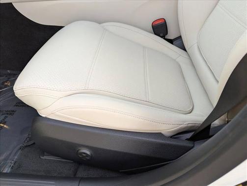 Polar White 2026 Mercedes-Benz C-Class C 300