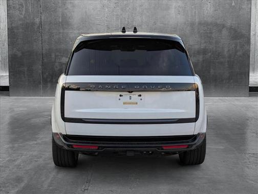 2024 Land Rover Range Rover P530 Autobiography