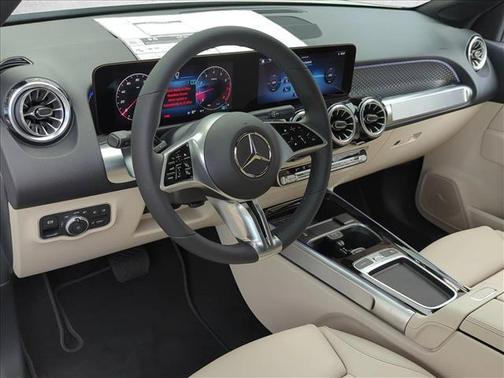 Polar White 2026 Mercedes-Benz GLB 250 Base