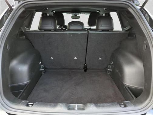 Diamond Black Crystal Pearlcoat 2025 Jeep Compass Latitude