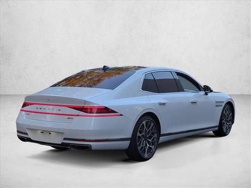 Uyuni White 2024 Genesis G90 3.5T e-SC AWD