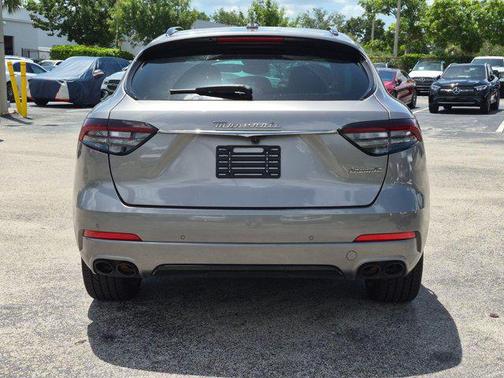 Grigio Metallic 2022 Maserati Levante GT