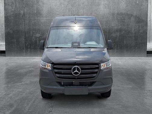 2025 Mercedes-Benz Sprinter 2500 Standard Roof