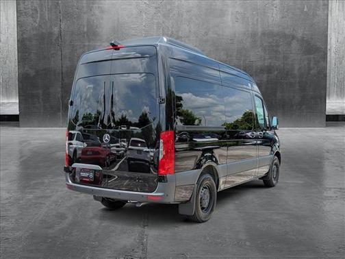 2025 Mercedes-Benz Sprinter 2500 Standard Roof