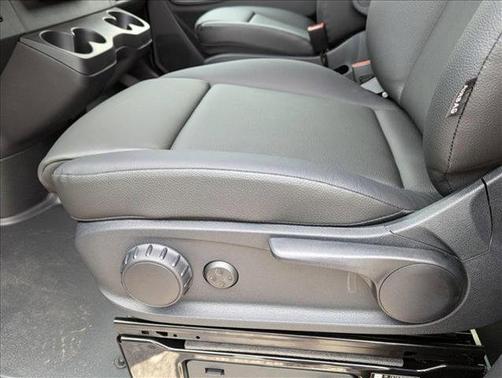 2025 Mercedes-Benz Sprinter 2500 Standard Roof