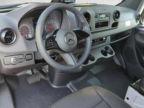 Arctic White 2026 Mercedes-Benz Sprinter 2500 Standard Roof