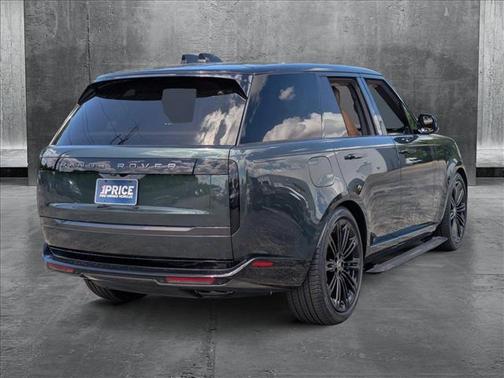 2023 Land Rover Range Rover P530 SE
