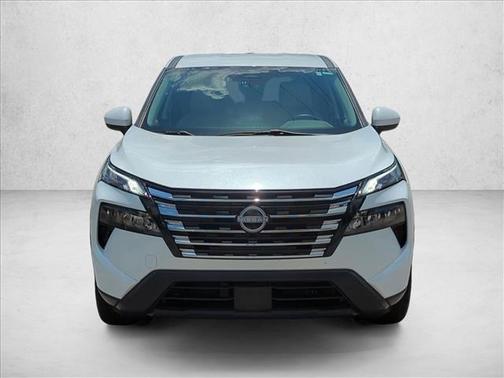 Everest White Pearl 2024 Nissan Rogue SV