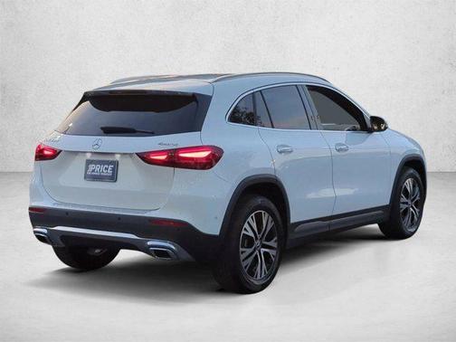 Polar White 2025 Mercedes-Benz GLA 250 4MATIC
