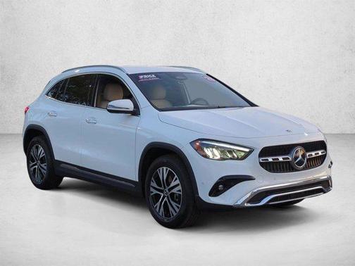 Polar White 2025 Mercedes-Benz GLA 250 4MATIC