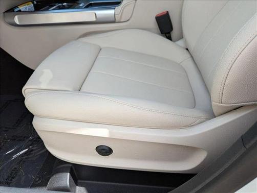 2025 Mercedes-Benz GLB 250 Base