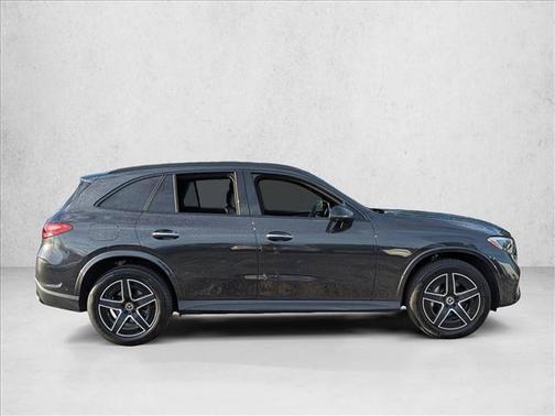 2025 Mercedes-Benz GLC 300 4MATIC