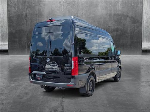 2025 Mercedes-Benz Sprinter 2500 Standard Roof