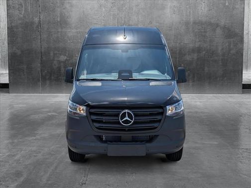 2025 Mercedes-Benz Sprinter 2500 Standard Roof