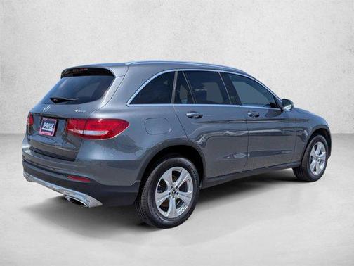 Selenite Grey Metallic 2017 Mercedes-Benz GLC 300 4MATIC