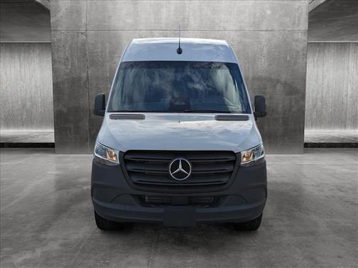 2025 Mercedes-Benz Sprinter 2500 Standard Roof