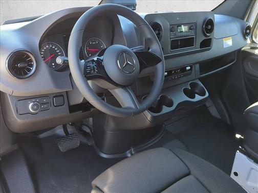 2026 Mercedes-Benz Sprinter 2500 Standard Roof