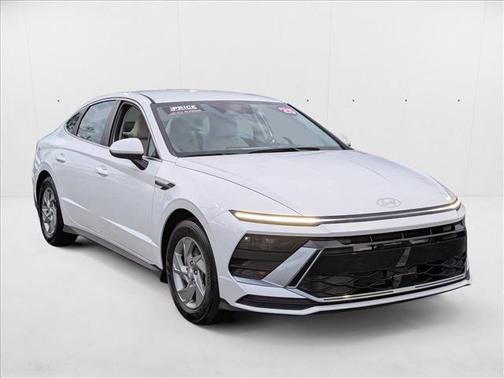 2025 Hyundai SONATA SE