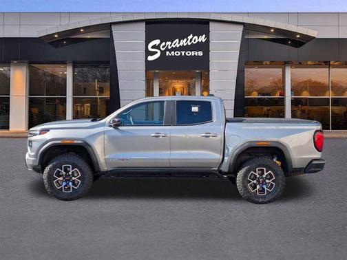 2023 GMC Canyon AT4X