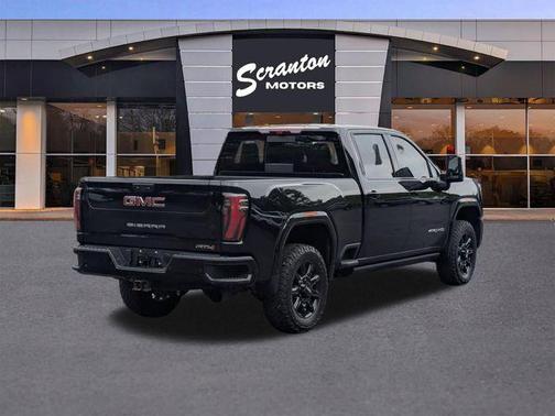 Onyx Black 2024 GMC Sierra 2500 AT4