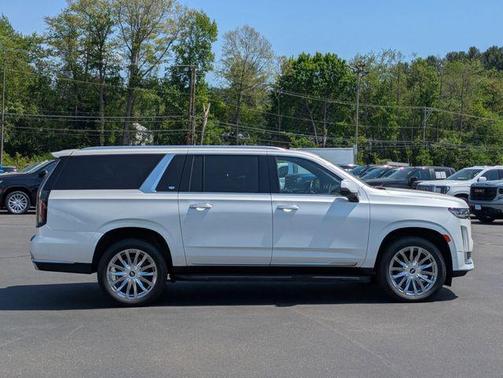 Crystal White Tricoat 2023 Cadillac Escalade ESV Premium Luxury