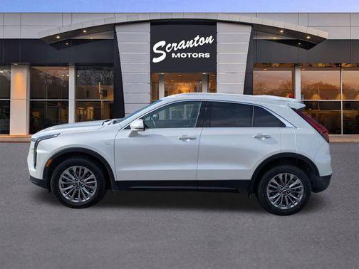 2024 Cadillac XT4 Premium Luxury