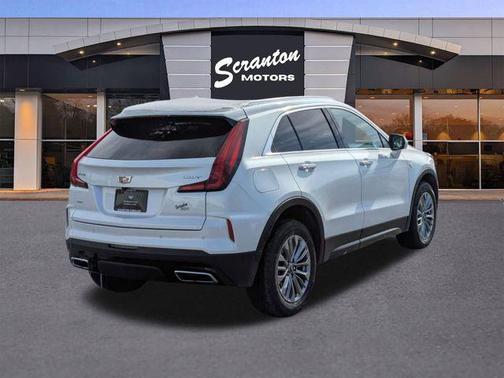 2024 Cadillac XT4 Premium Luxury