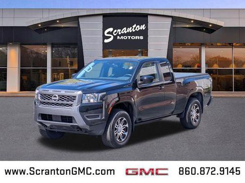 Super Black 2025 Nissan Frontier SV