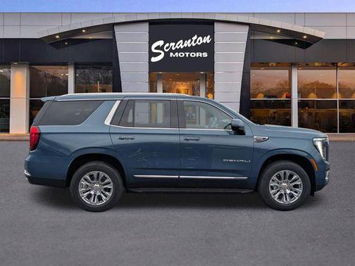 Downpour Met 2026 GMC Yukon Denali