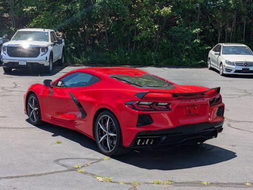 Red 2021 Chevrolet Corvette Stingray w/2LT