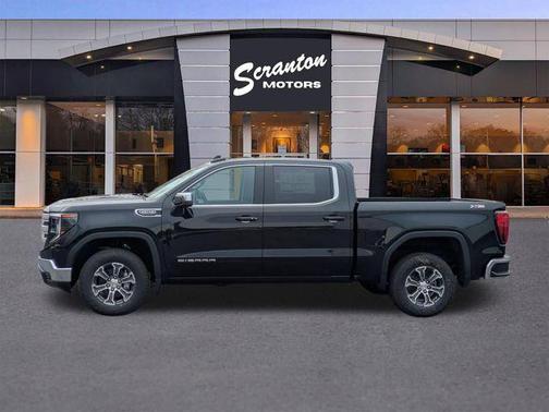 Onyx Black 2026 GMC Sierra 1500 SLE
