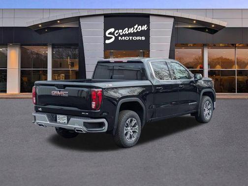 Onyx Black 2026 GMC Sierra 1500 SLE