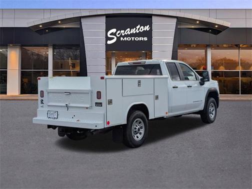 2025 GMC Sierra 3500 Base
