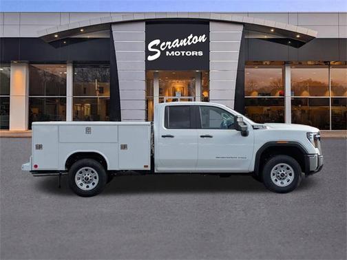 2025 GMC Sierra 3500 Base